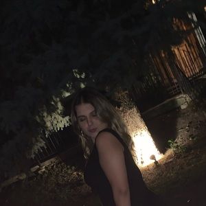 Meet your Posher, Chloe